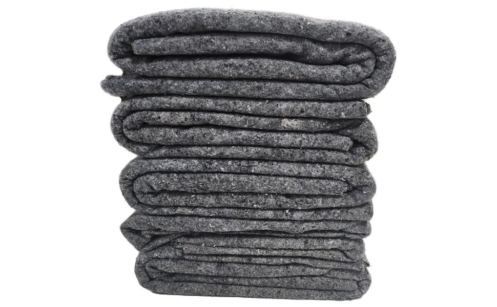 5 couvertures de déménagement épaisses – idéales pour protéger meubles et objets fragiles pendant le transport.