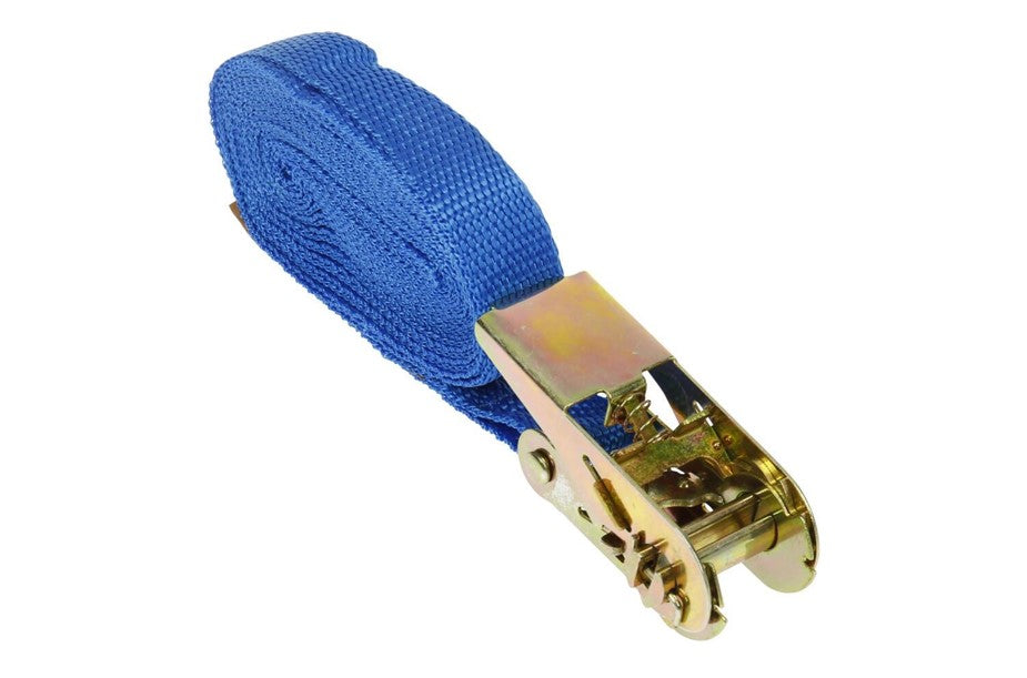 Sangle à cliquet 5 m – résistance 245 kg pour fixer et sécuriser charges lourdes durant transport ou stockage.