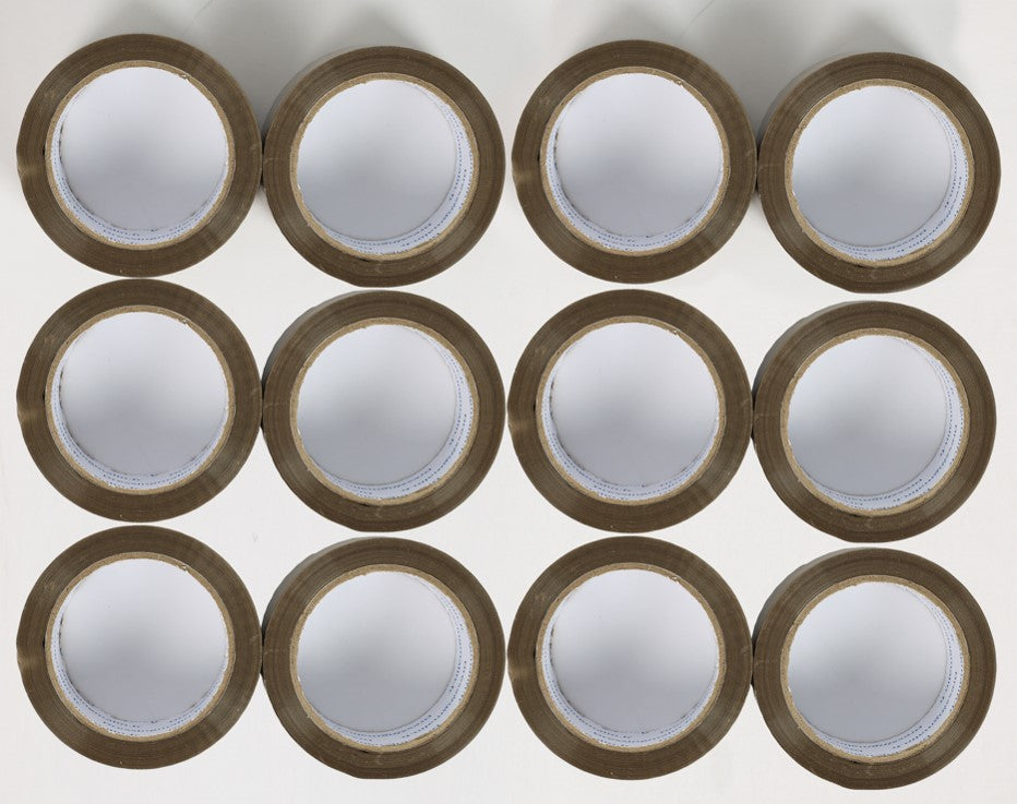 Lot de 12 rouleaux d’adhésif havane – parfaits pour fermer cartons de déménagement ou colis.