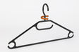 Lot de 20 cintres en plastique 100 % recyclé (40 cm) avec crochet pivotant 360°, résistants et légers, parfaits pour suspendre chemises, vestes, pantalons et robes.