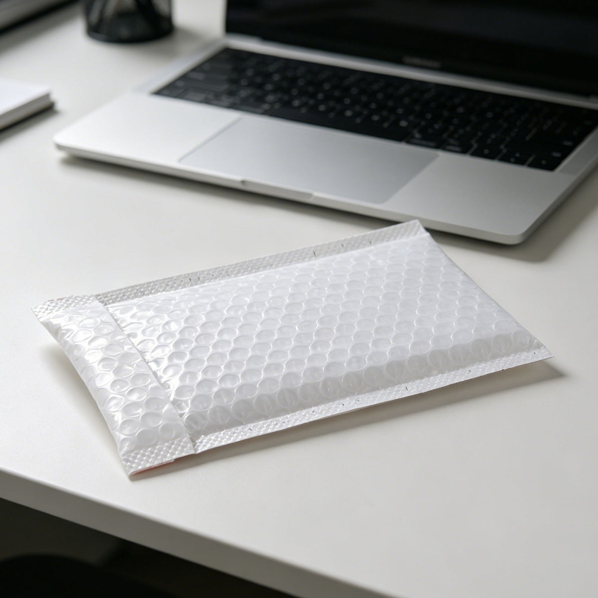Lot de 25 enveloppes bulles blanches 12 x 18 x 3,5 cm