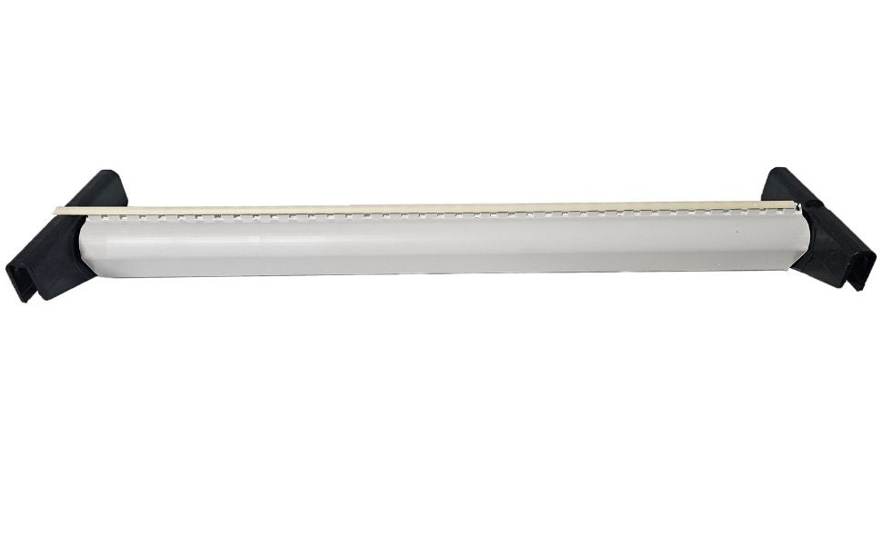 Tringle plastique 50 cm pour carton penderie, idéale pour suspendre des vêtements sur cintres